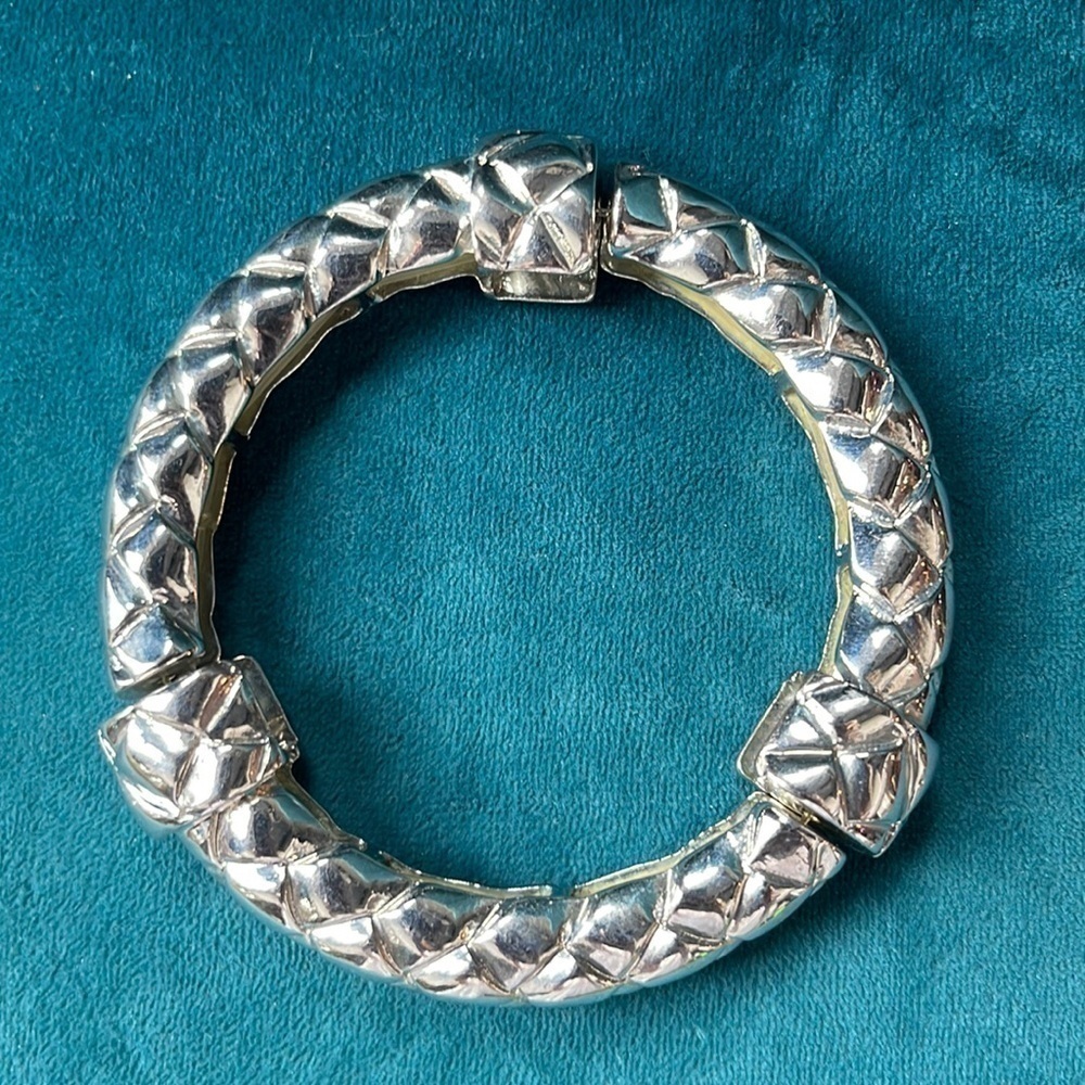 Silver Tone Clunky Bangle Bracelet—Stretchy